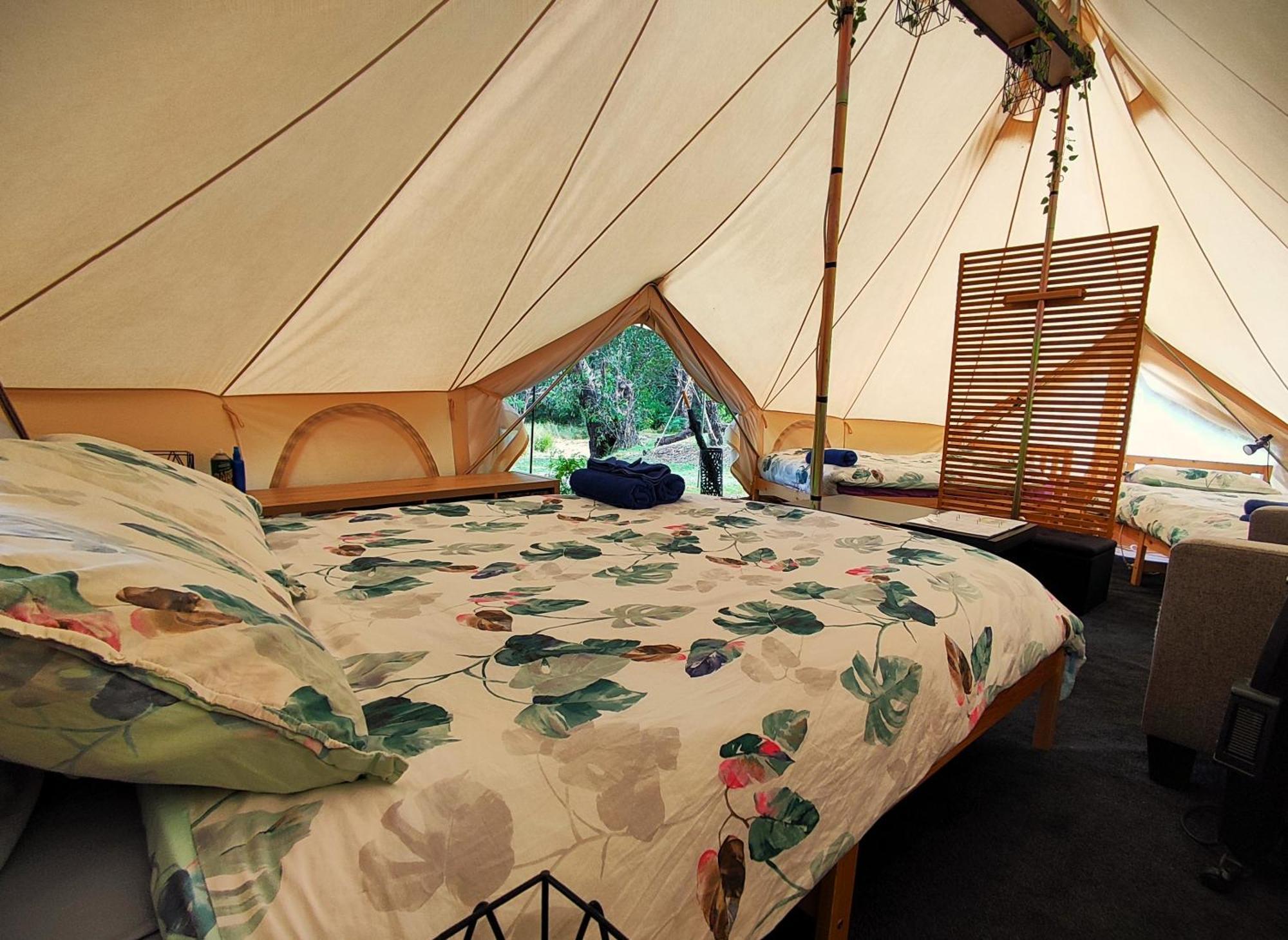 Glamping At Zeehan Bush Camp Zewnętrze zdjęcie